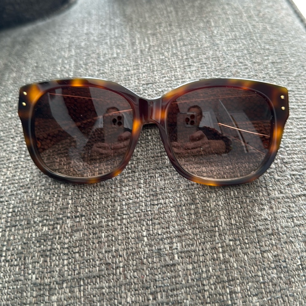 Coach Tortoise Sunglasses with case and cleaning cloth
